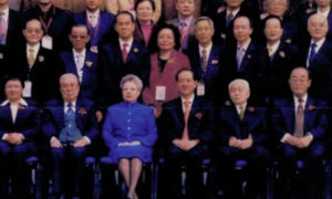 吳儀副總理接見香港訪京醫學團體， 攝於2005年中華醫學會90周年紀念活動