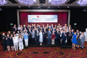 Photo taken with HKCMA Council Members, honourable guests and sponsors